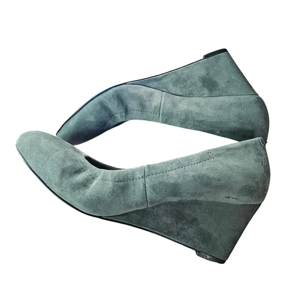Vionic Camden Wedge Pumps Womens 7.5 Grey Suede Comfort Round Toe